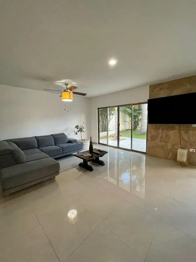 Casa Con Amplios Espacios Cancun
